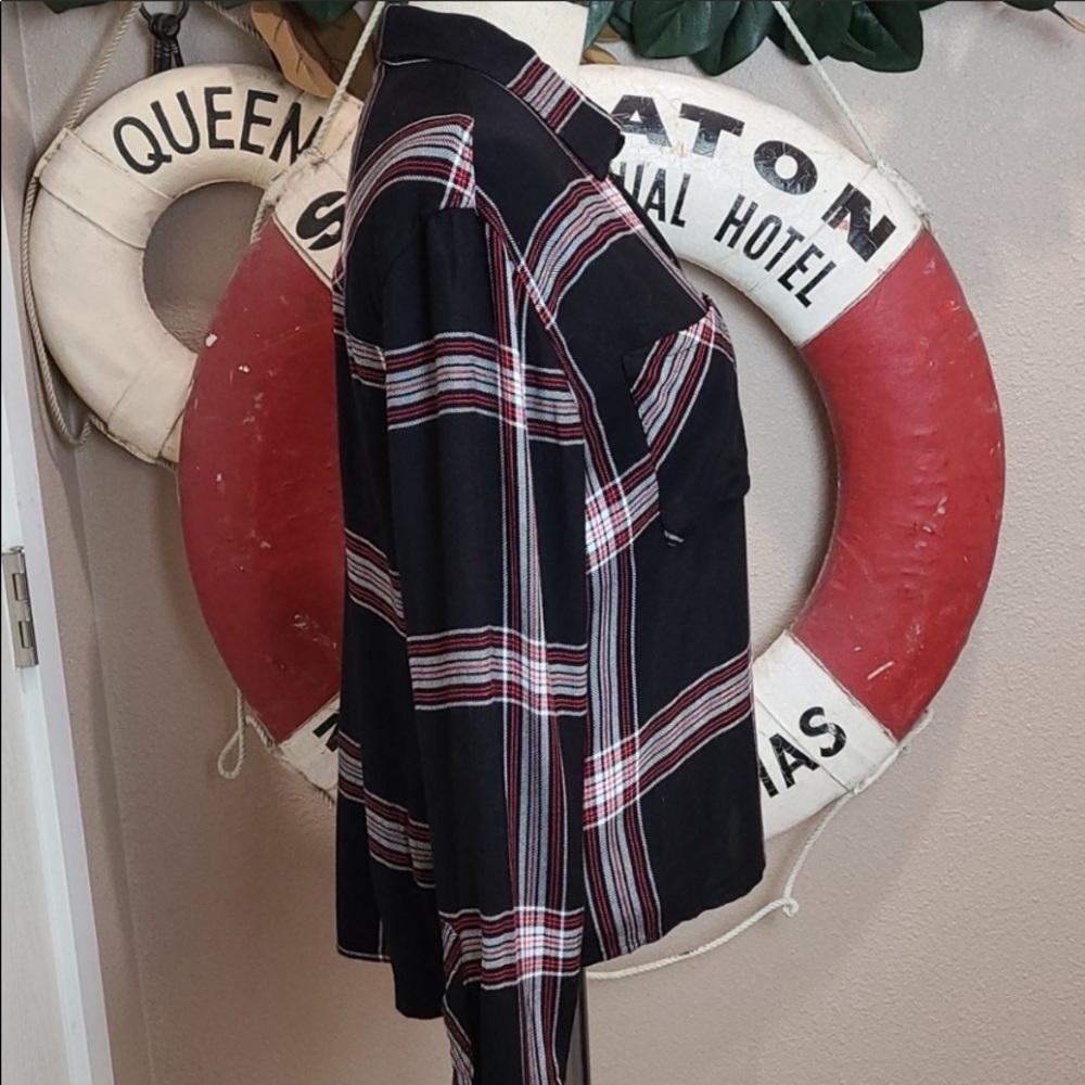 Classic Rails Plaid Button Down Shirt - Picture 3 of 6